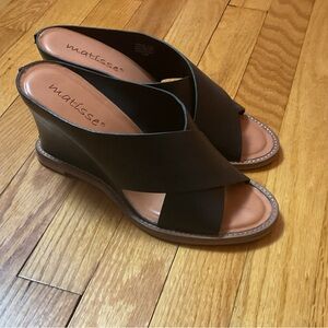 Matisse Black Wedge Sandals